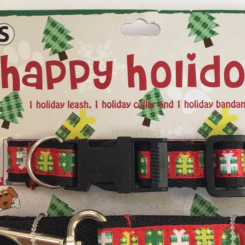 Happy‎ Holidog Set With Leash, Collar, Bandana For Small Dog or Pet NWT